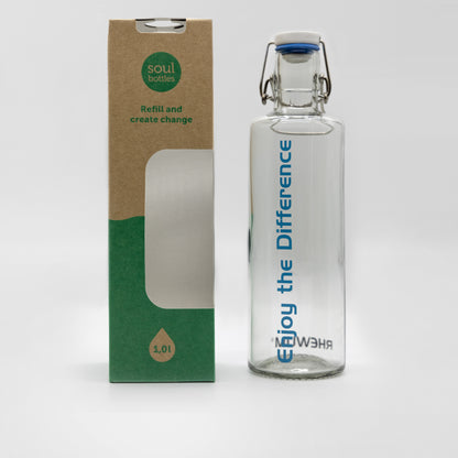 Water carafe "Soulbottle" with swing top